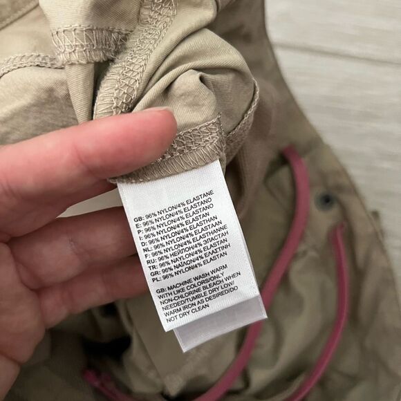 The North Face Women's Paramount II Convertible Hiking Pants 14 (Shorts Only) - Picture 7 of 9